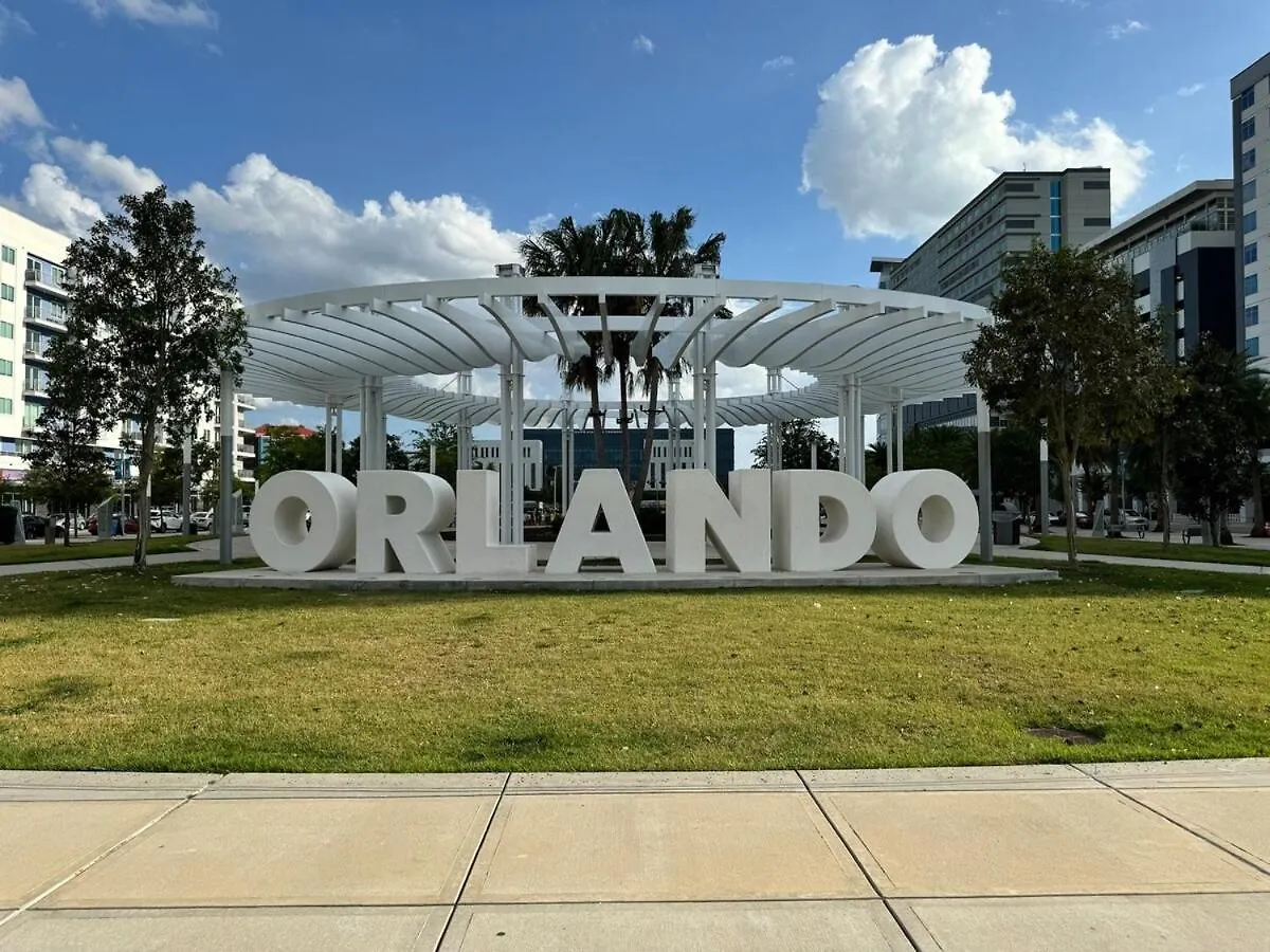 Luxury Living Downtown Orlando Apartment